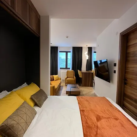 Poljice Studio Lux יהורינה